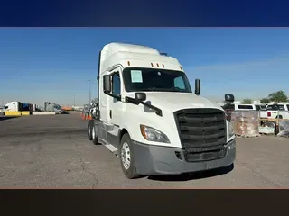 2020 Freightliner Cascadia 126