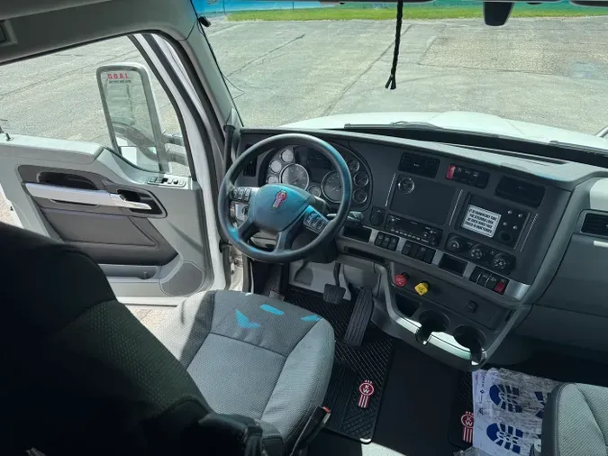 2022 Kenworth T680