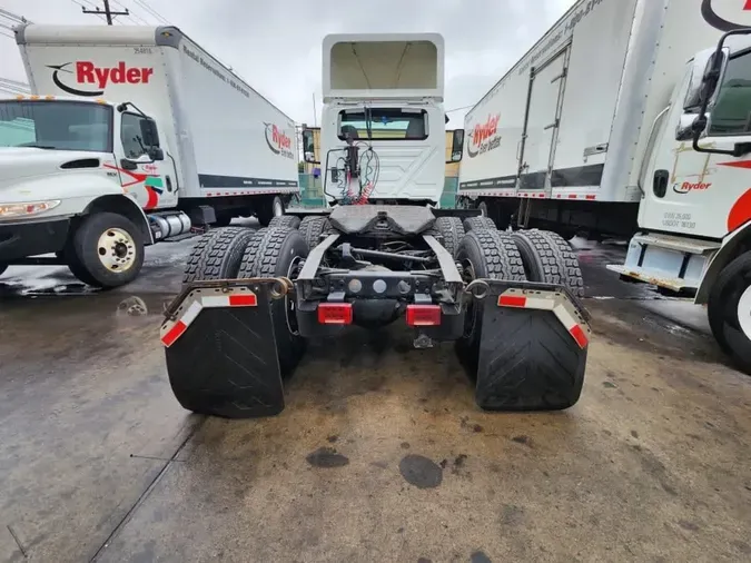 2019 NAVISTAR INTERNATIONAL LT625 DAYCAB T/A