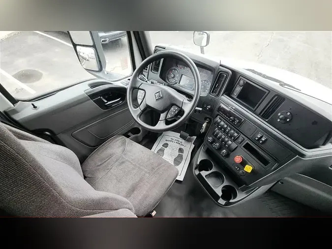 2021 INTERNATIONAL LT