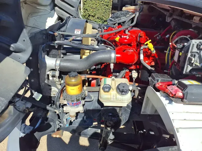 2018 FREIGHTLINER/MERCEDES M2 106