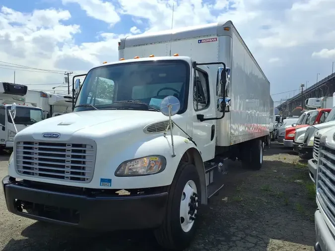 2016 FREIGHTLINER M2 106