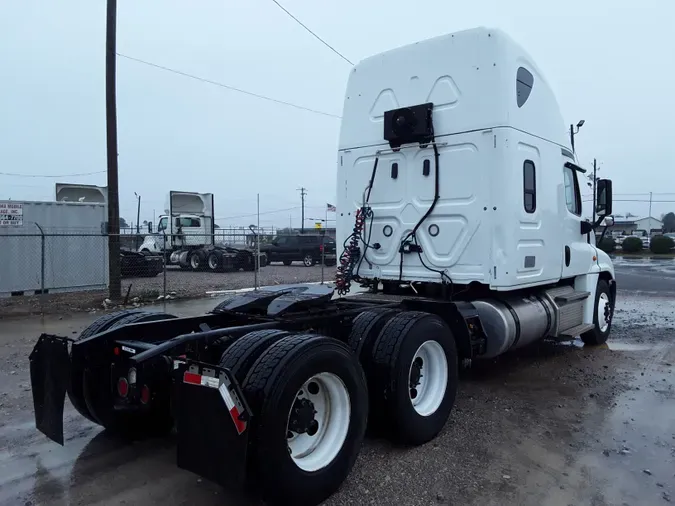 2020 FREIGHTLINER/MERCEDES CASCADIA 125