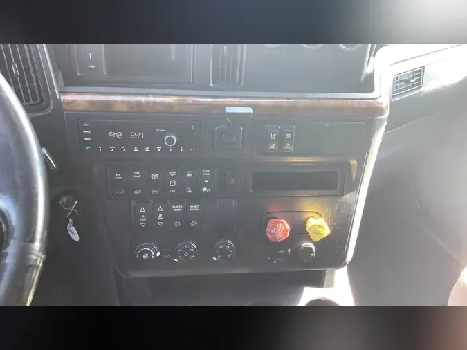2022 International LT625e4ddad6989676b8486bb14e824a74e1f