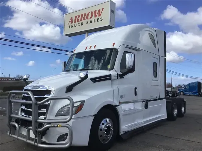 2022 FREIGHTLINER CA126