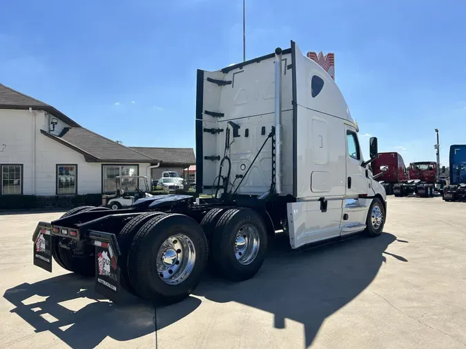 2020 Freightliner Cascadia