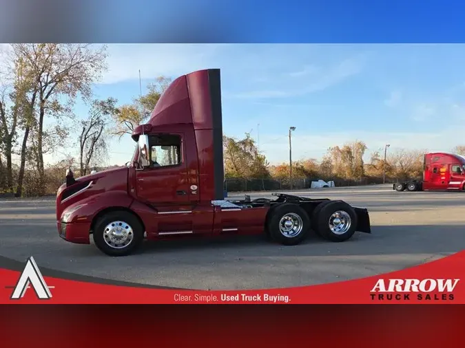 2022 VOLVO VNL64T300