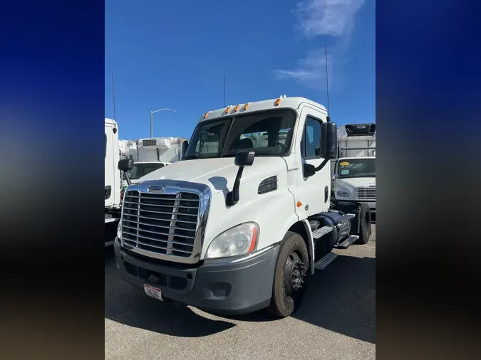 2015 FREIGHTLINER/MERCEDES CASCADIA 113e4f01698da32fdaf786ea4030e190d95