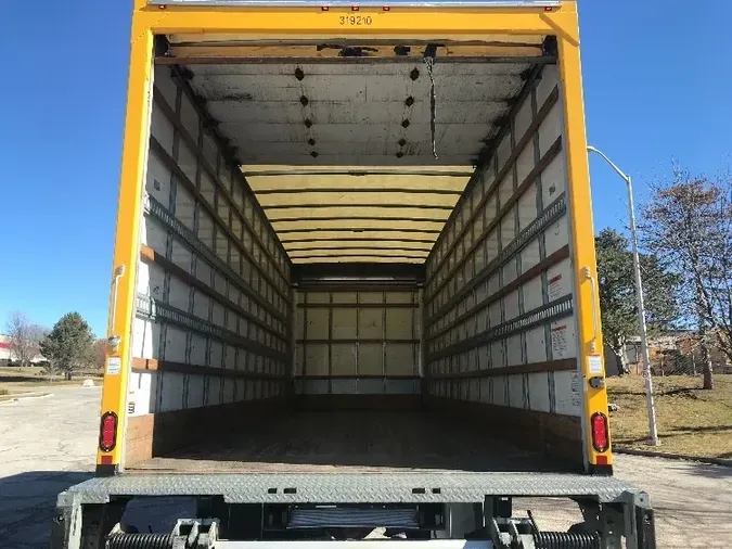 2019 Freightliner M2