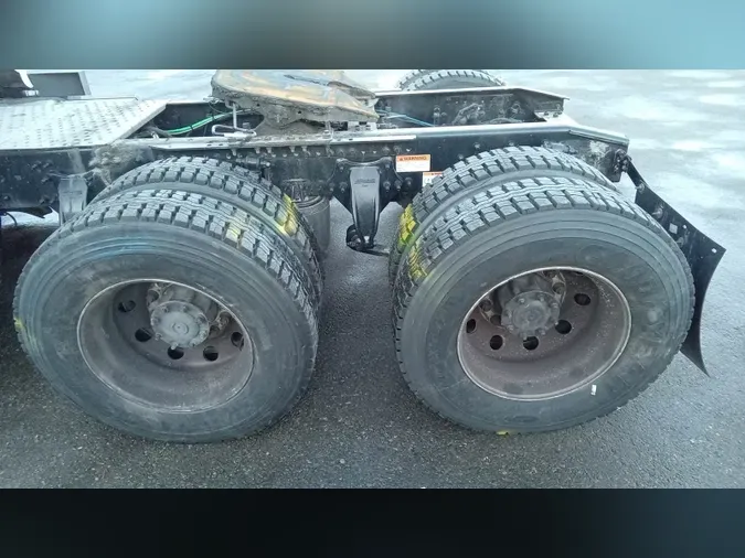 2022 Freightliner Cascadia 126