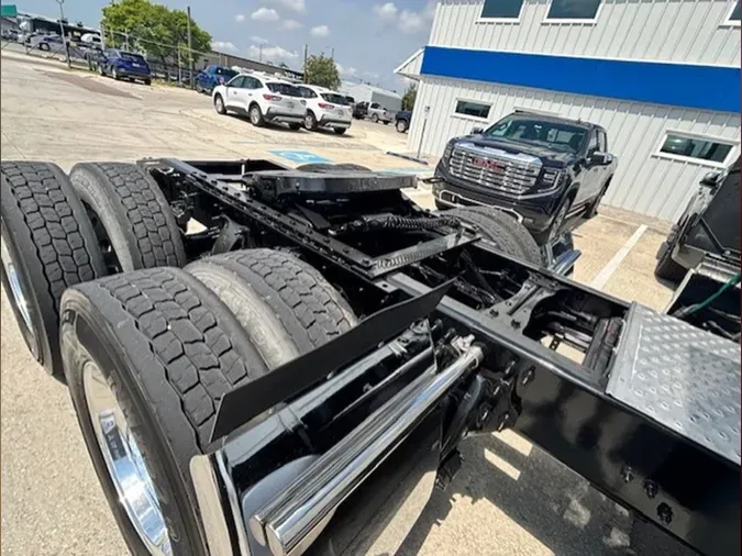 2023 Freightliner PT126SLP
