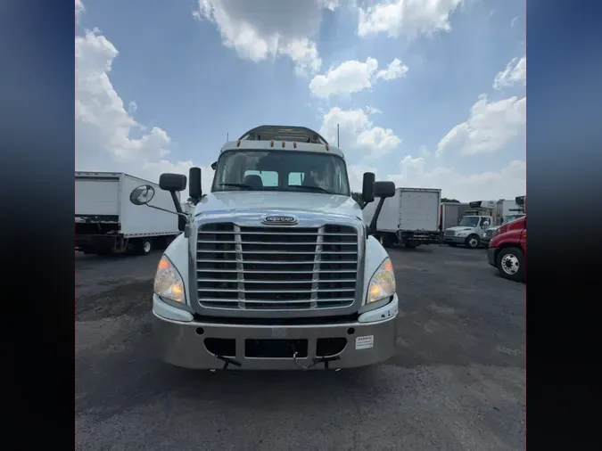 2019 FREIGHTLINER CASCADIA 125