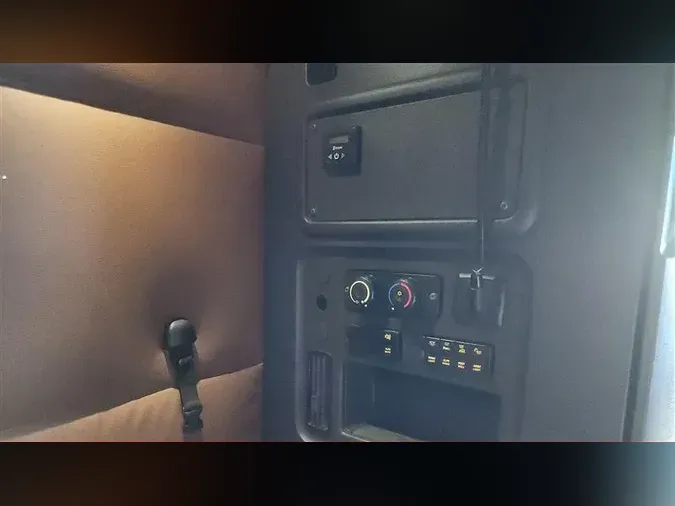 2019 FREIGHTLINER CASCADIA