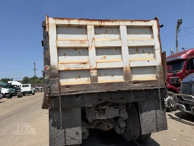 1989 MACK RB690S
