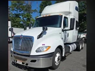 2020 NAVISTAR INTERNATIONAL LT625 SLPR CAB