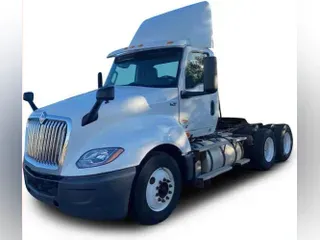 2019 International LT625