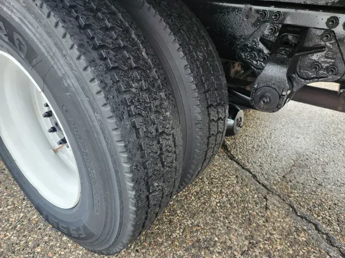 2015 HINO 338 Reefer