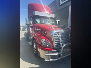2020 FREIGHTLINER/MERCEDES CASCADIA 125