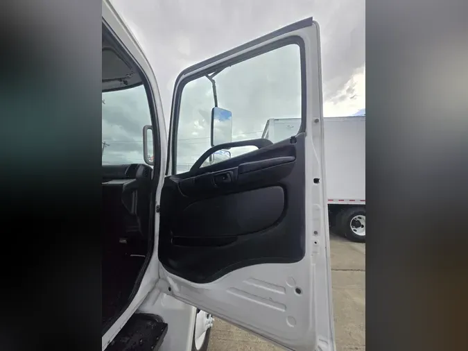 2018 Hino 268A