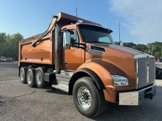 2025 Kenworth T880