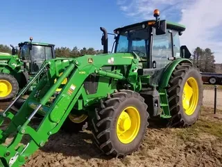 2021 John Deere 6135E