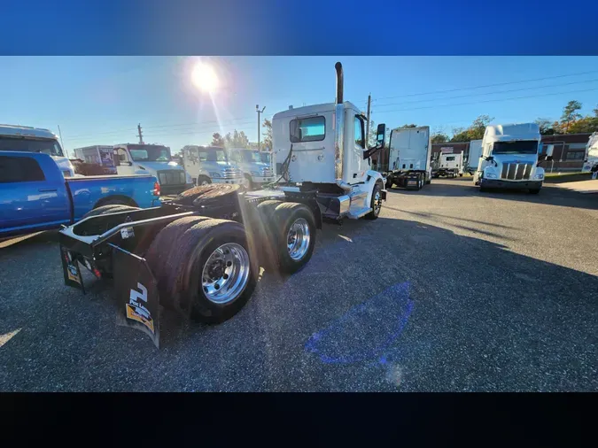 2022 Peterbilt 567e50b46d7ce7b7a7207ad60306081a729