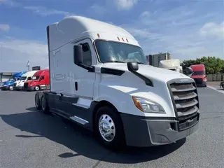 2019 FREIGHTLINER CASCADEVO1