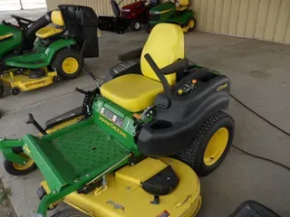 2013 John Deere Z665