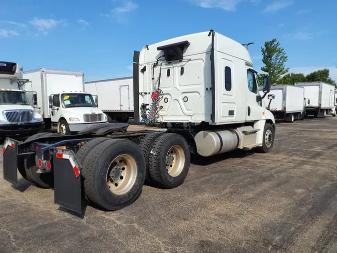 2020 FREIGHTLINER CASCADIA 125