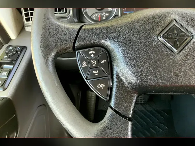 2019 INT LT625 6x4