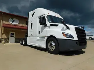 2020 Freightliner Cascadia