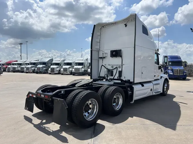 2022 Peterbilt 579