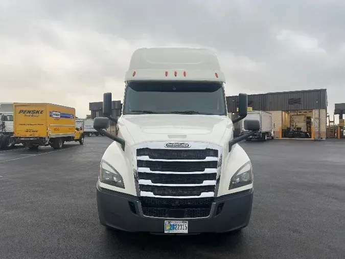 2020 Freightliner T12664ST