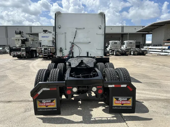 2022 Peterbilt 389