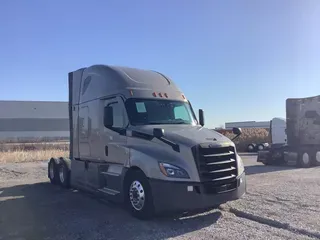 2021 Freightliner Cascadia