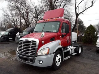 2013 Freightliner CASCADIA 113