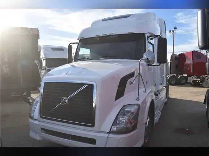 2012 VOLVO VNL64T780