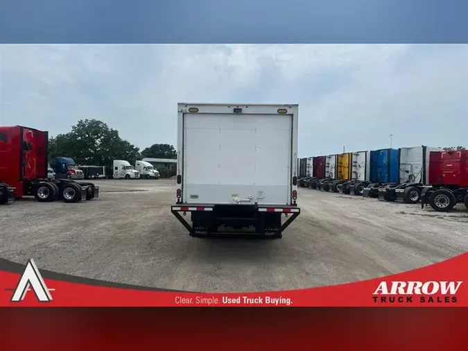 2019 HINO 195