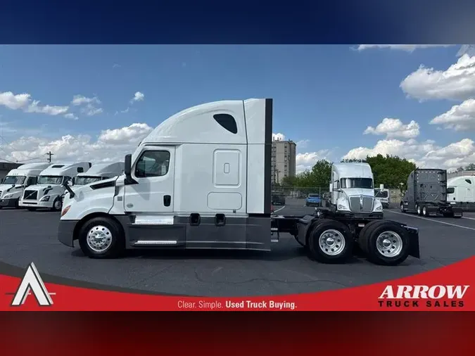 2020 FREIGHTLINER CA126