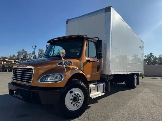 2021 Freightliner Business Class M2 106