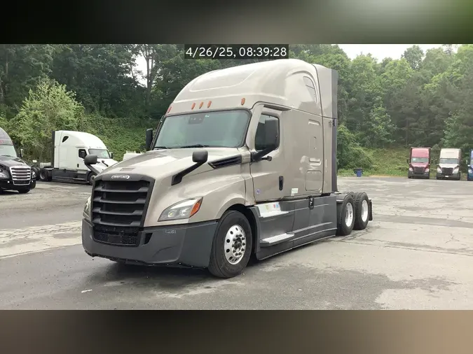 2022 Freightliner Cascadia