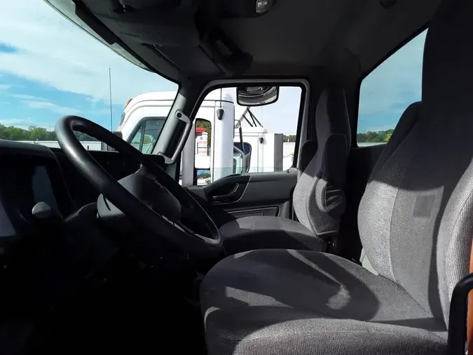 2019 NAVISTAR INTERNATIONAL LT625 DAYCAB T/A