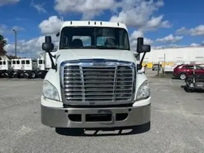 2017 FREIGHTLINER/MERCEDES CASCADIA 125