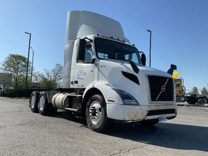 2019 Volvo VNR64300