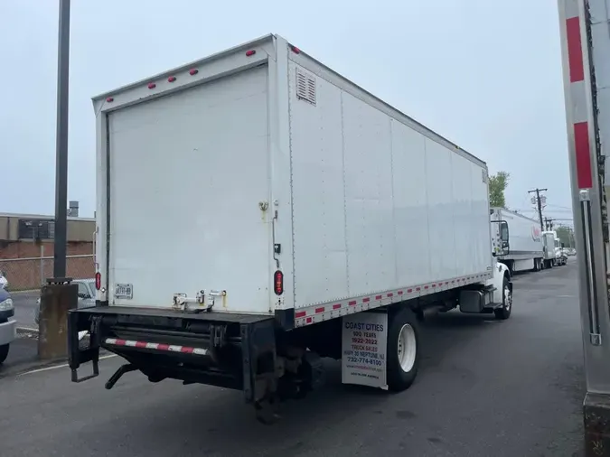 2017 FREIGHTLINER M2 106