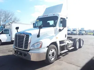 2018 FREIGHTLINER/MERCEDES CASCADIA 125