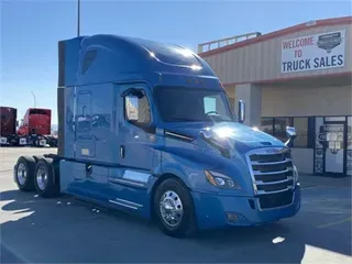 2018 Freightliner CASCADIA 126