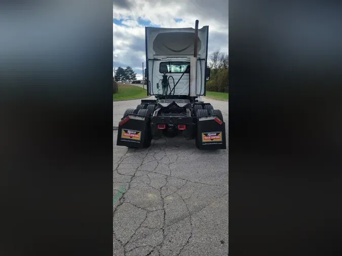 2021 International LT625