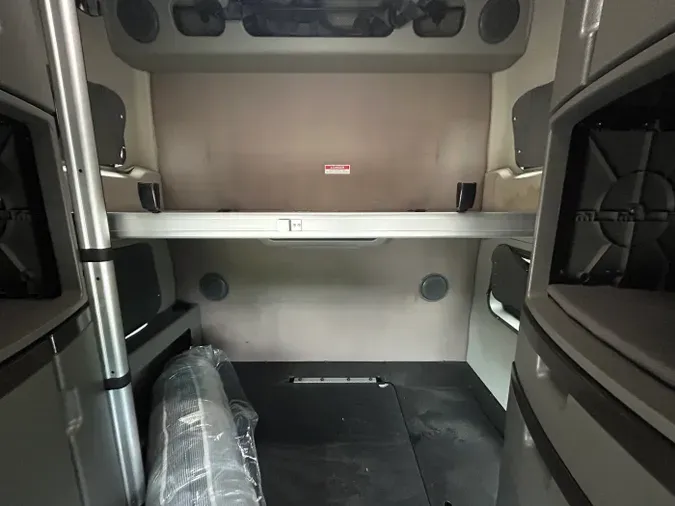 2021 Volvo VNL 860