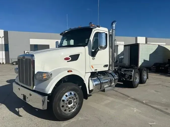 2021 Peterbilt 567